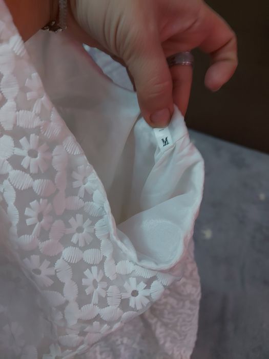 Нежное белоснежное платье для девушек