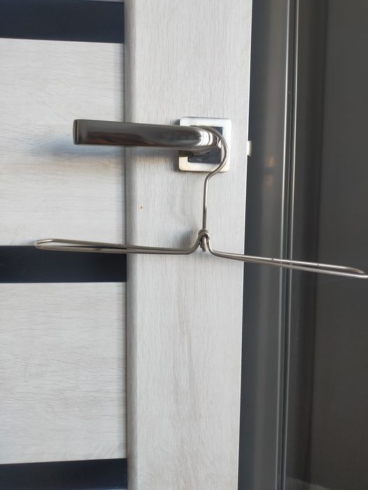 Детские плечики.