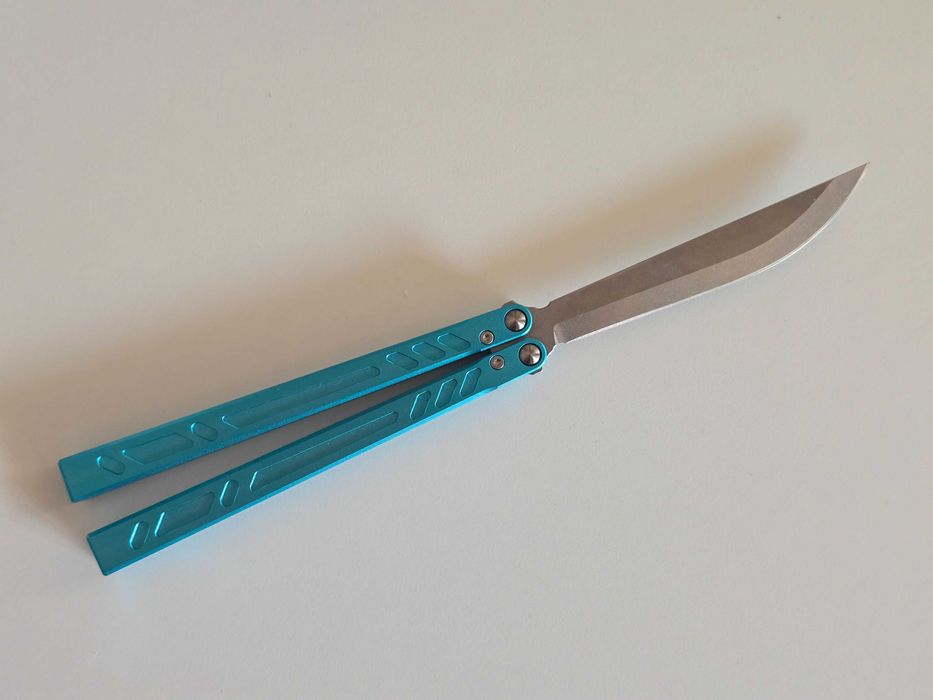 Baliplus Barebones Balisong (Tanto) – Пеперуда, Циан