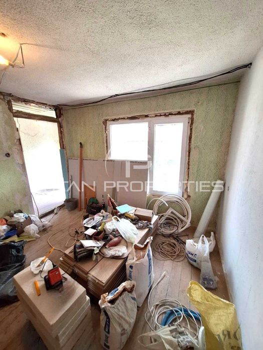 Едноетажна къща в Старосел