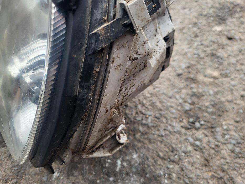 Faruri xenon Mercedes Benz w203 facelift