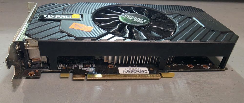 Видеокарта Geforce GTX 950 2 GB