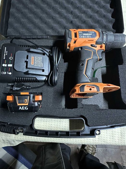 Masina de insurubat si gaurit cu percutie AEG BSB 18G4