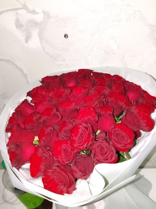 51шт роза цветы сатыалды