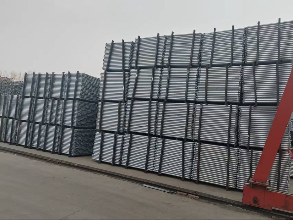 Клиновые строительные леса