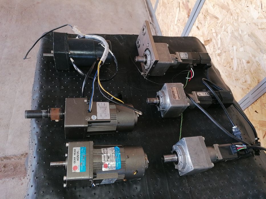 Motor          reductor         trifazic