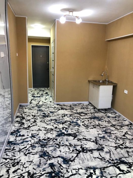 Яшнабадский район Шастри 2- ком Бывший общежитие