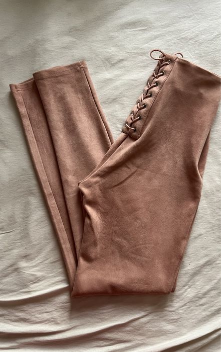 Pantaloni - leggings imitatie piele intoarsa cu snur