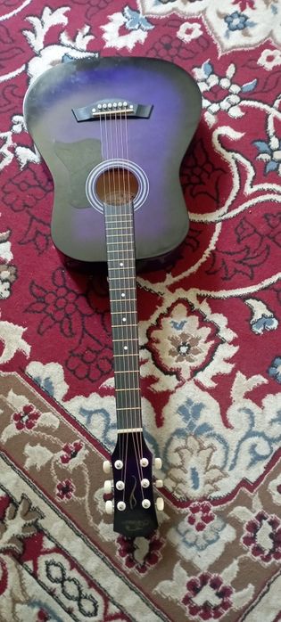 Гитара акустическая