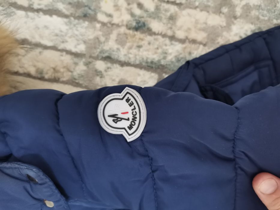 Куртка на девочку зимня