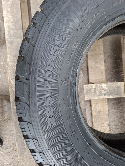 1бр. Нова 225/70/15C Petlas Full Grip PT 935