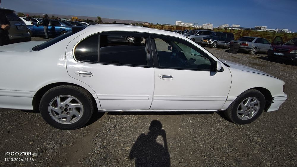Продам nissan maxima