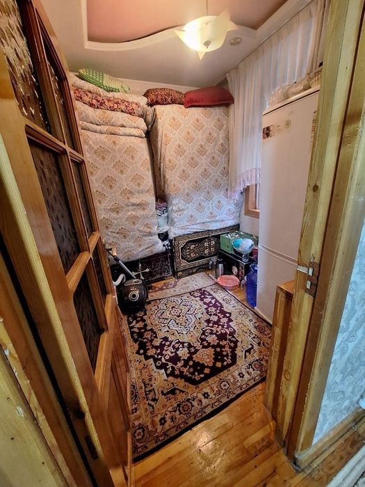 Продаётся 3 комнатная квартира Массив Феруза Кафе Шукрона