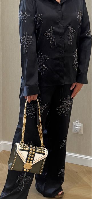 Костюм брючный новый 44-46