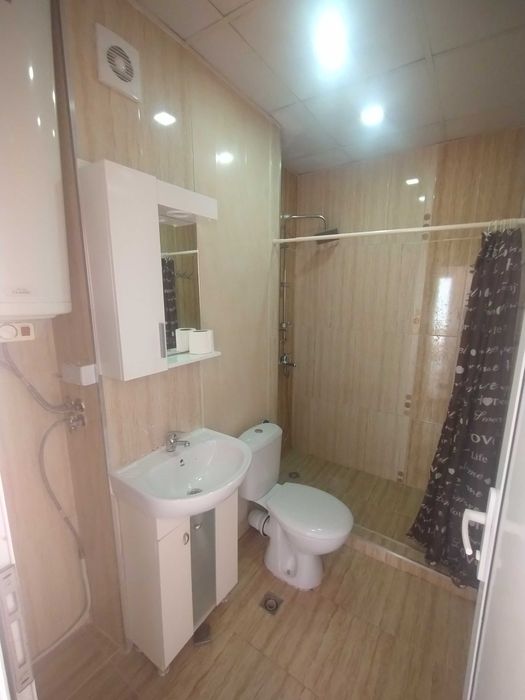 Дава се под наем Двустаен апартамент в Шумен, Център - 55 кв.м за 214.2 € - Снимка #5