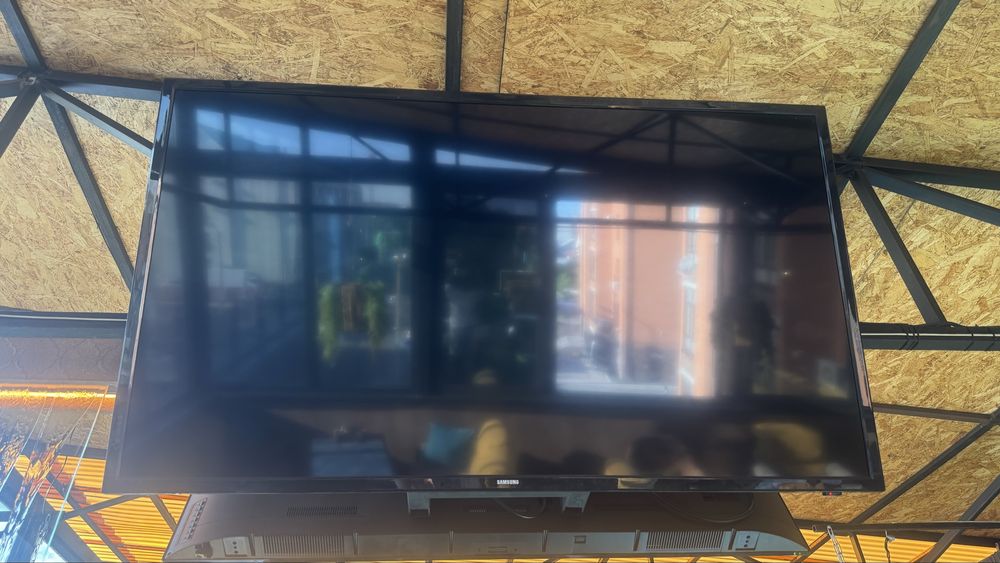 Продам телевизоры Smart TV