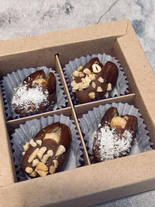 Финики в шоколаде