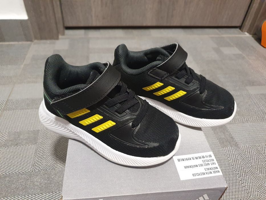 Adidas - marimea 23