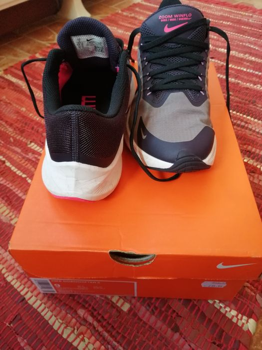 Vand pantofi sport Nike Winflo