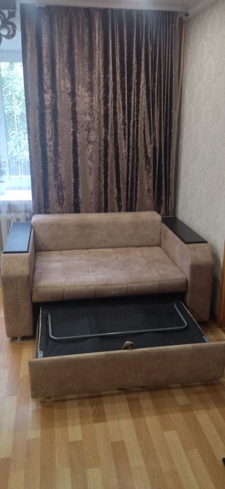 Продам качественный диван с мини диваном б/у