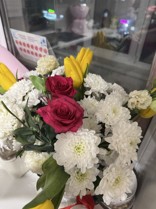 два букета цветы новые