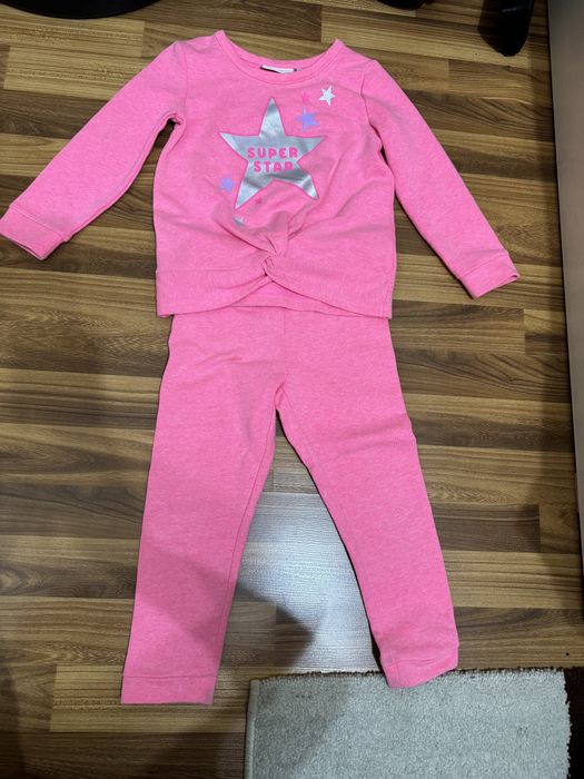 Теплый костюм на девочку 4-5 лет