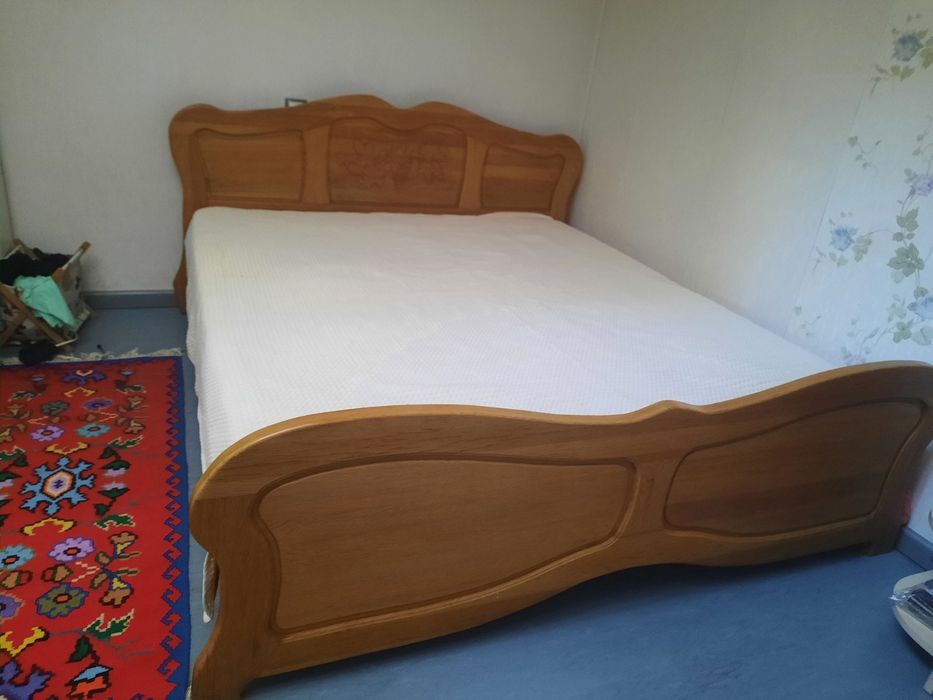 Спалня: Легло + Матрак 180/200 (Ръчана Изработка) Готова за Взимане