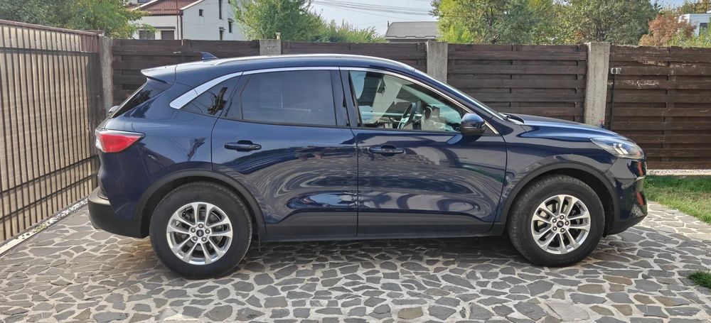 FORD Kuga 2022 — imagine 5
