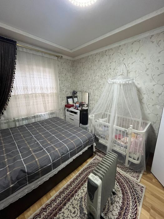 Продается 3-комнатная квартира с  xорошим ремонтом на Ц квартале