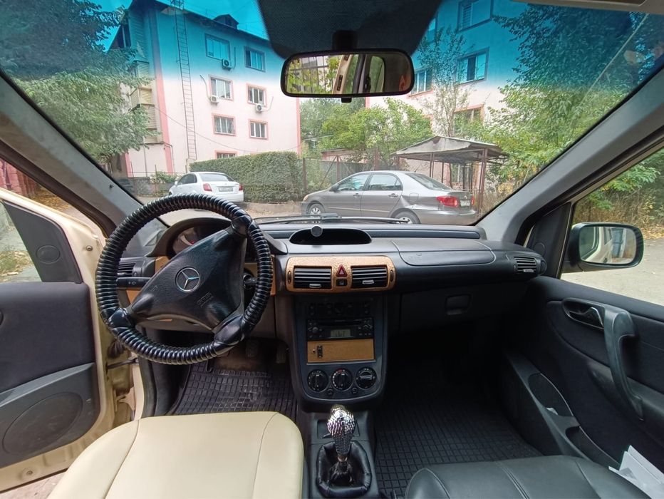 Mercedes Vaneo продам