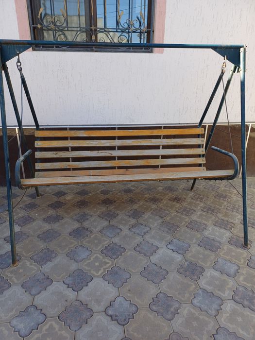 Продаётся качели садовые