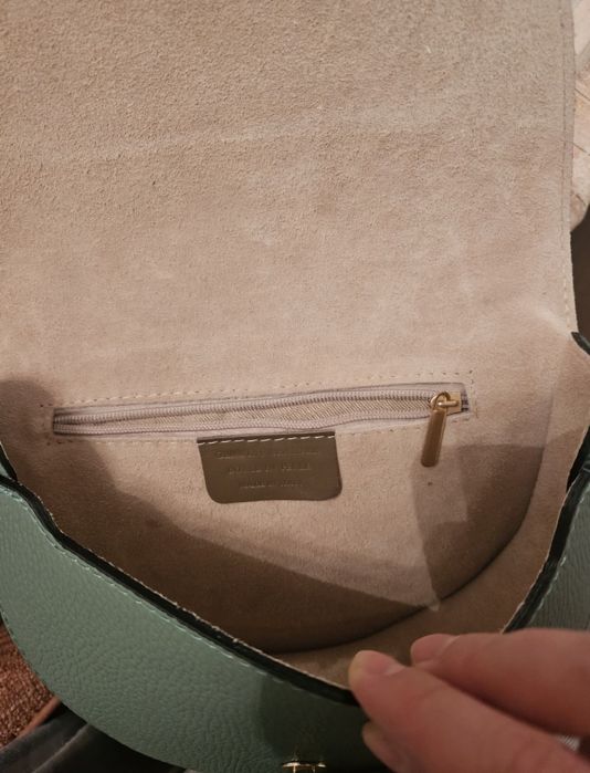 Чанти естествена кожена всяка по 35 евро