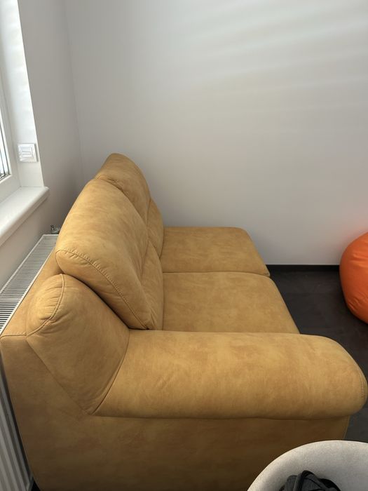 Диван с един подлакътник