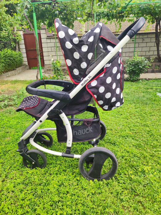 Бебешка количка Hauck Malibu XL All in One Set Dots Black