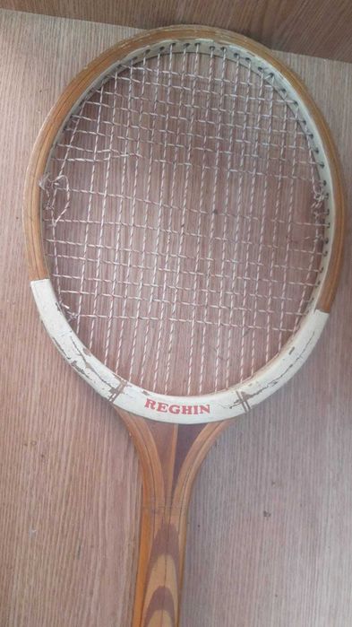 Racheta tenis Reghin