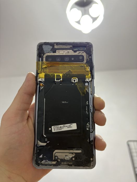 Samsung S10 5G 256гб/16гб