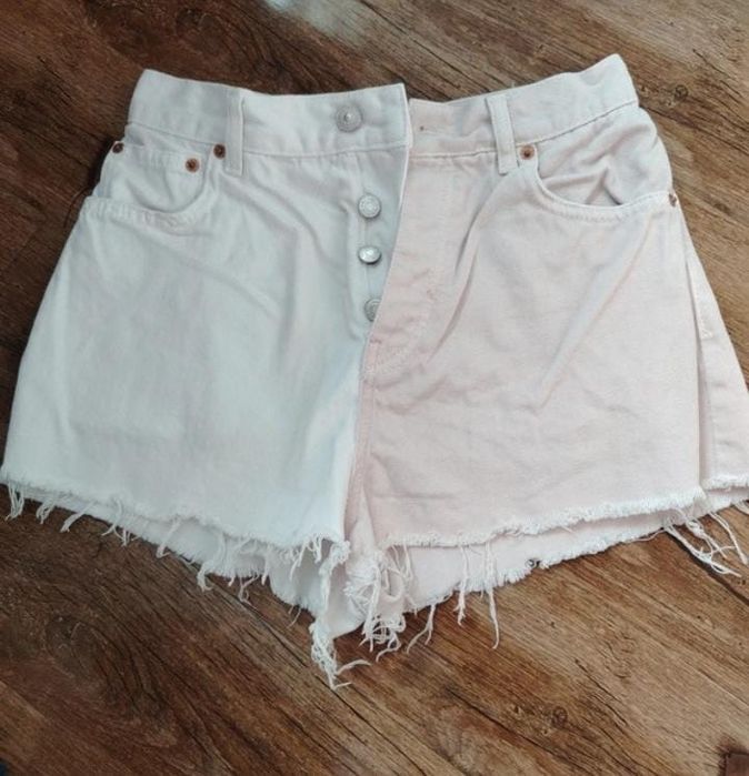 Blugi scurti marime xs Pull&Bear