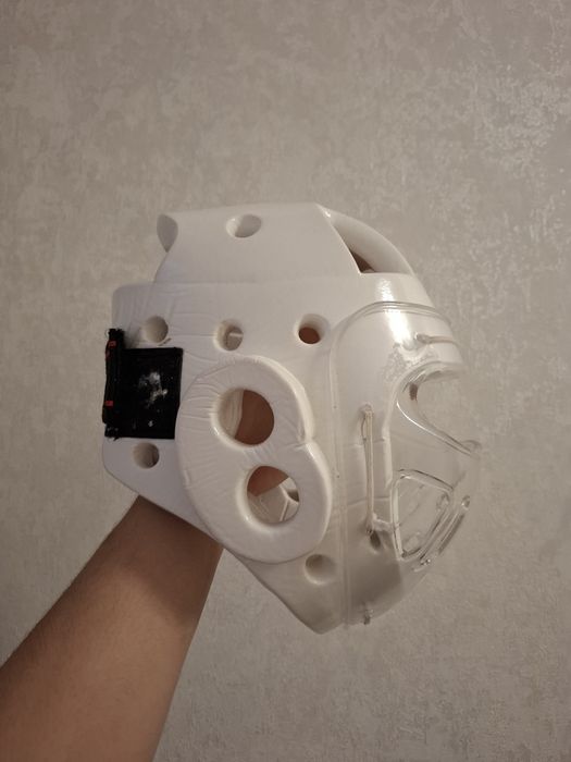 Закрытый шлем для ТАЭКВОНДО