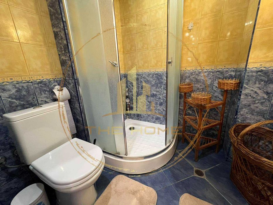 Дава се под наем Тристаен апартамент в Варна, Базар Левски - 120 кв.м за 800 € - Снимка #13