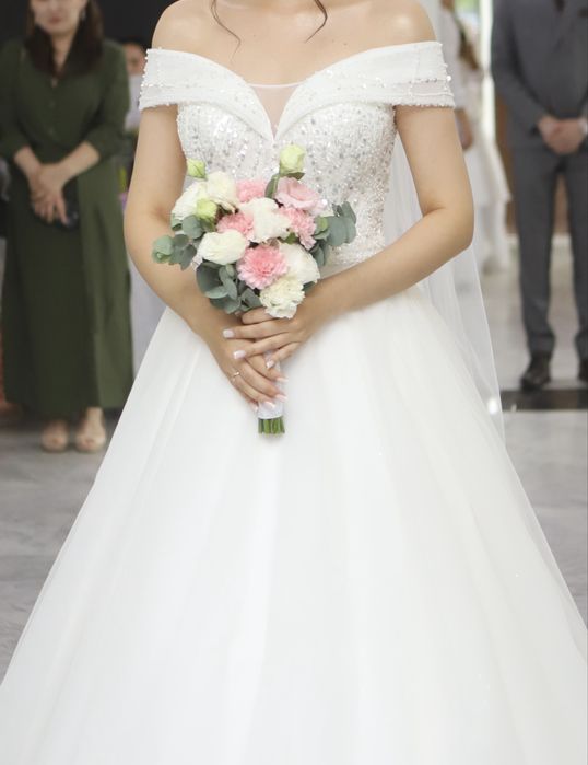 Свадебное платье 42-44р