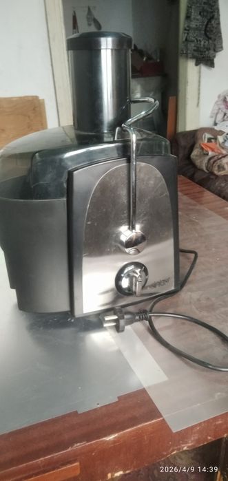 Продам соковыжималку