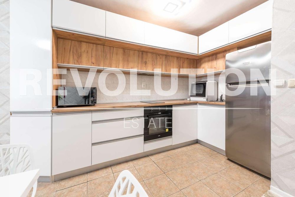 Дава се под наем Тристаен апартамент в Варна, Окръжна болница - 95 кв.м за 850 € - Снимка #3