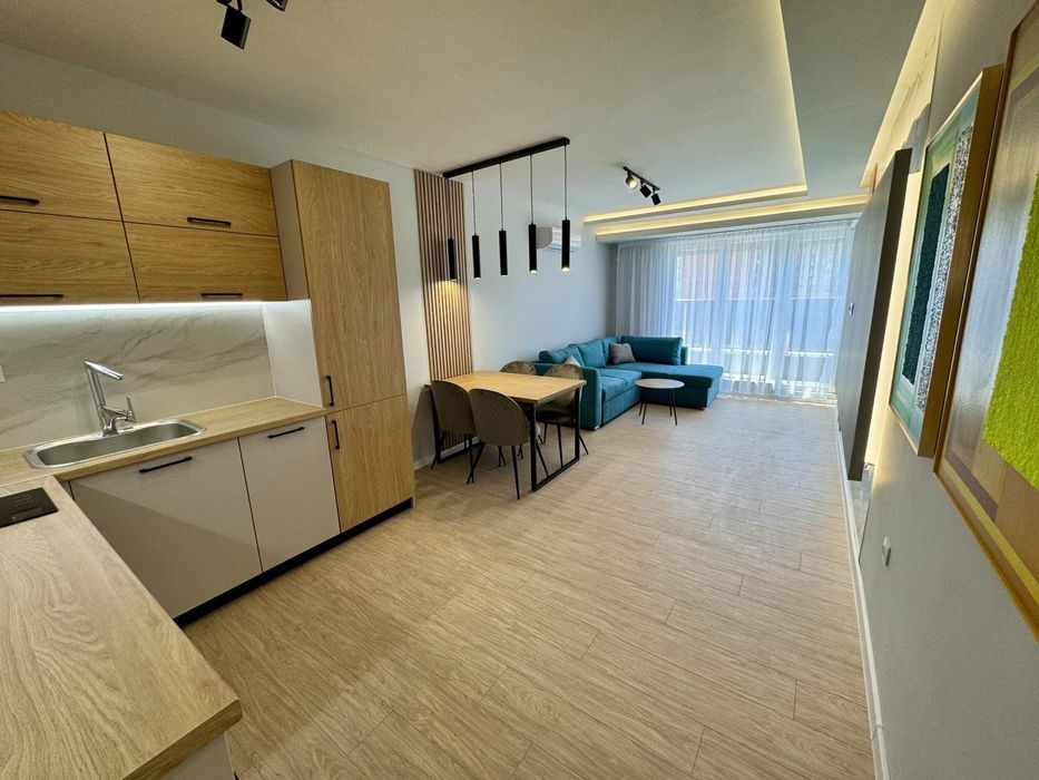 Продава се Двустаен апартамент в Пловдив, Гагарин - 73 кв.м за 1781 €/кв.м - Снимка #2