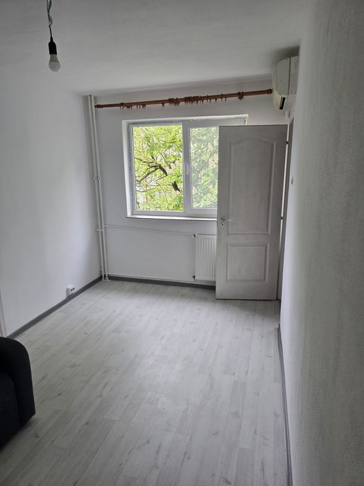 Apartament (zona Sagului )