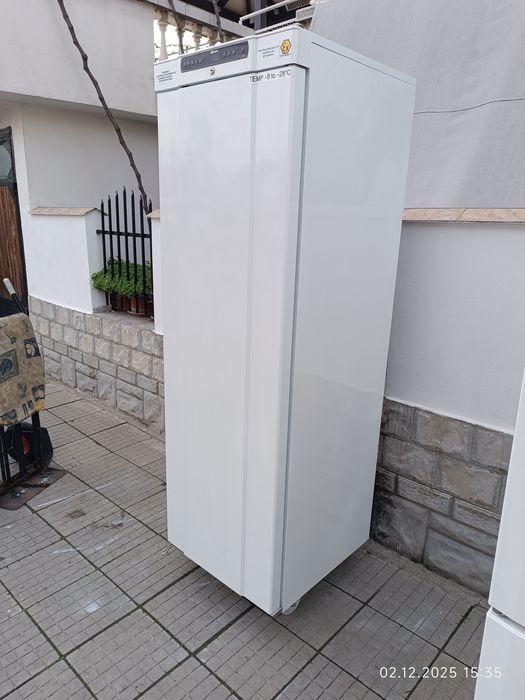 0 професионален фризер Gram