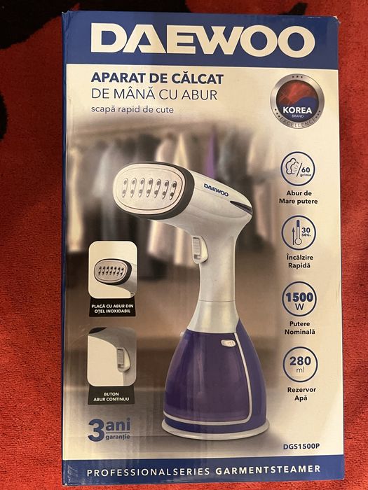 Aparat/fier de calcat vertical, de mana, cu abur