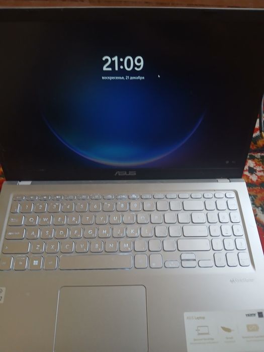 Asus 515x core i7 8/512