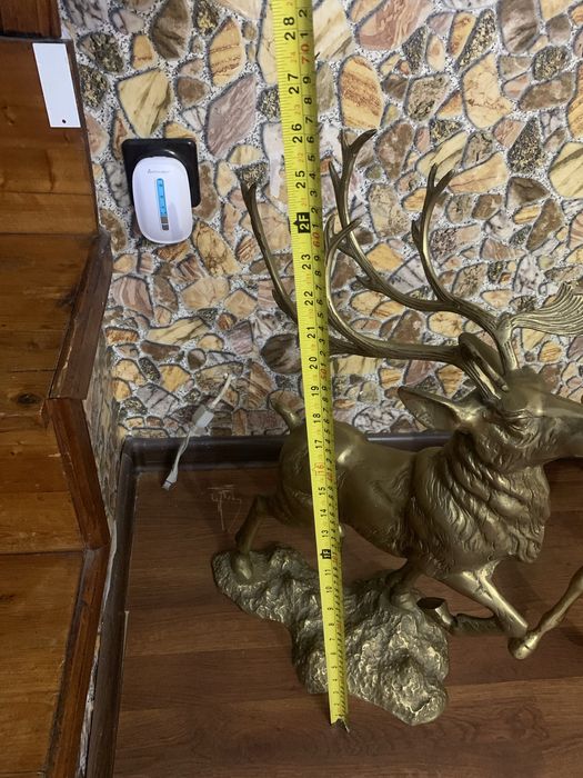 Бронзови елен само за ценители