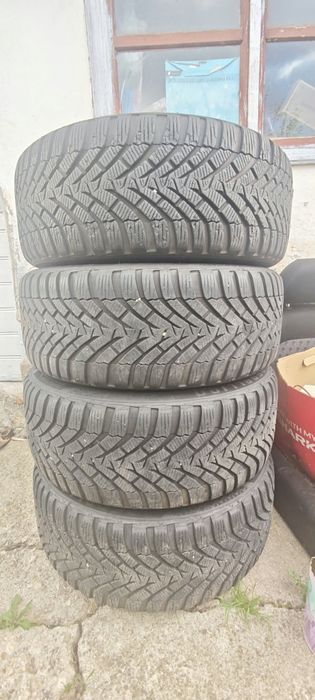 Зимни гуми CST 225/45/18