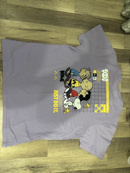 Tricou off white(kaws)